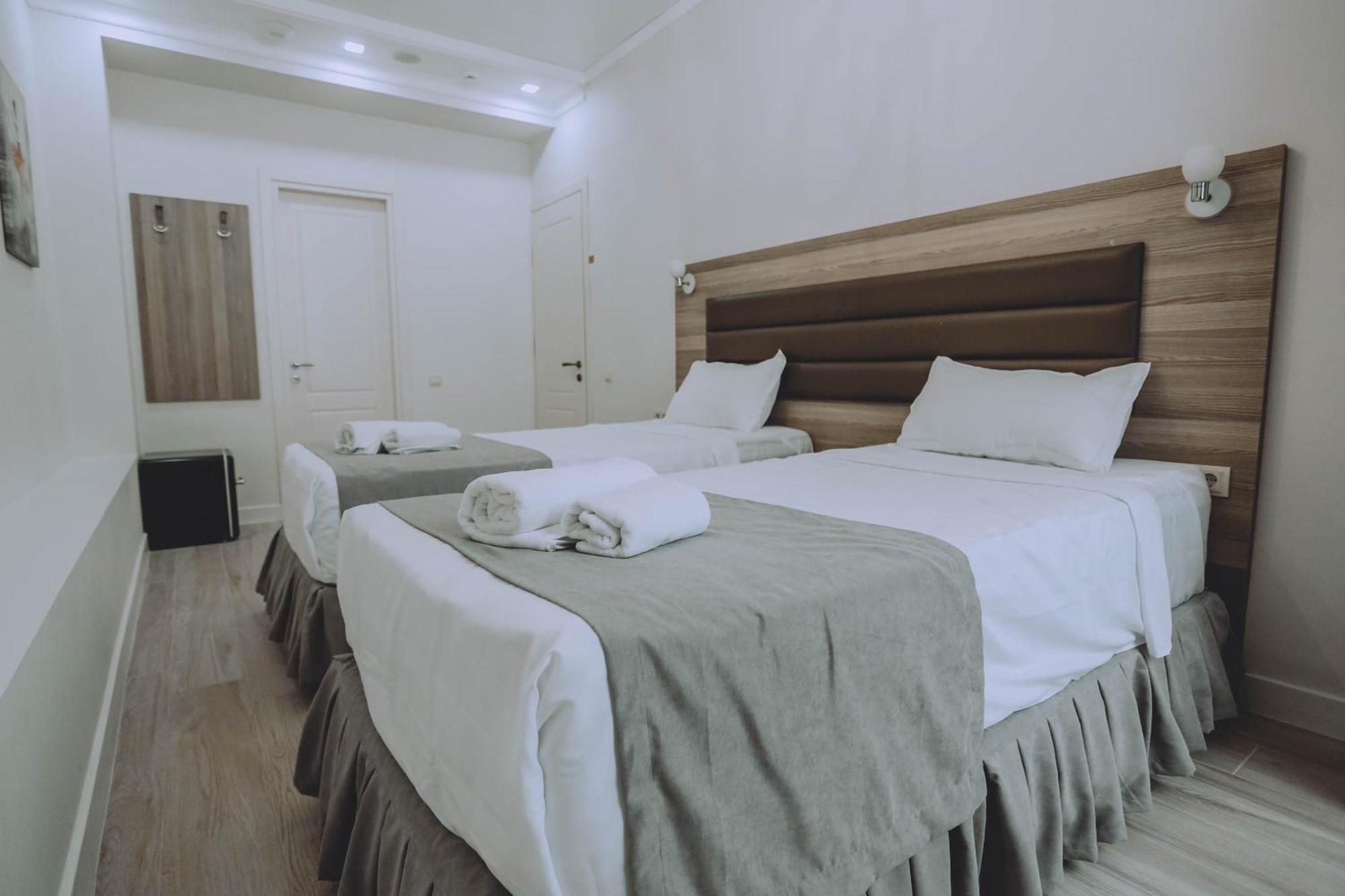 Royal Medis Hotel バトゥーミ エクステリア 写真