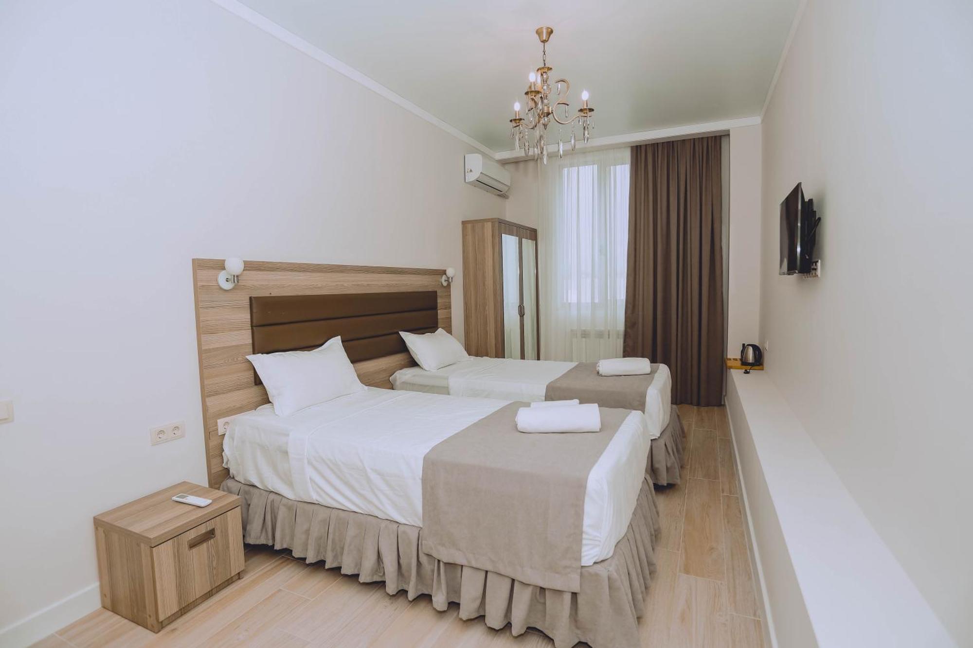 Royal Medis Hotel バトゥーミ エクステリア 写真