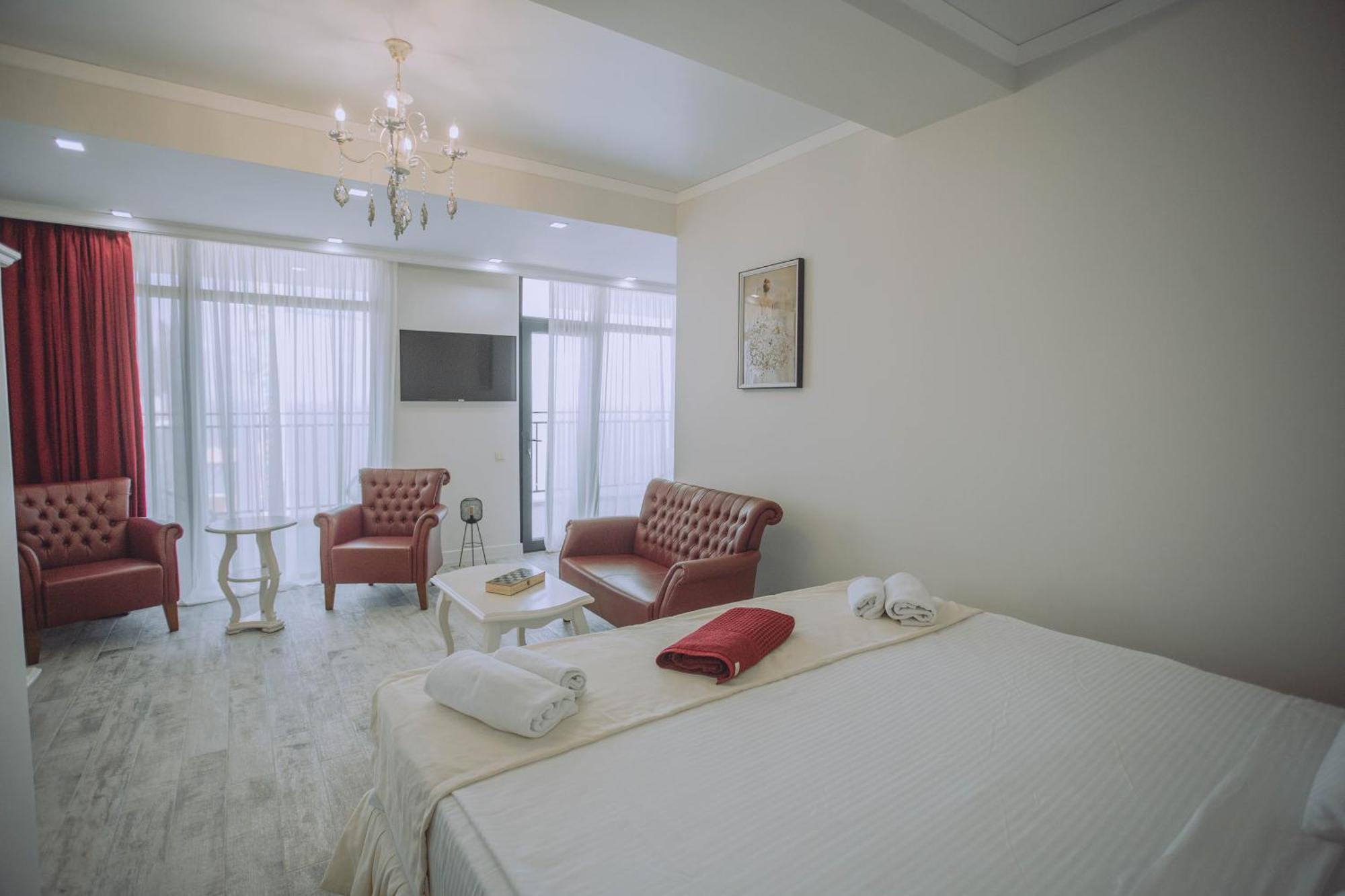 Royal Medis Hotel バトゥーミ エクステリア 写真