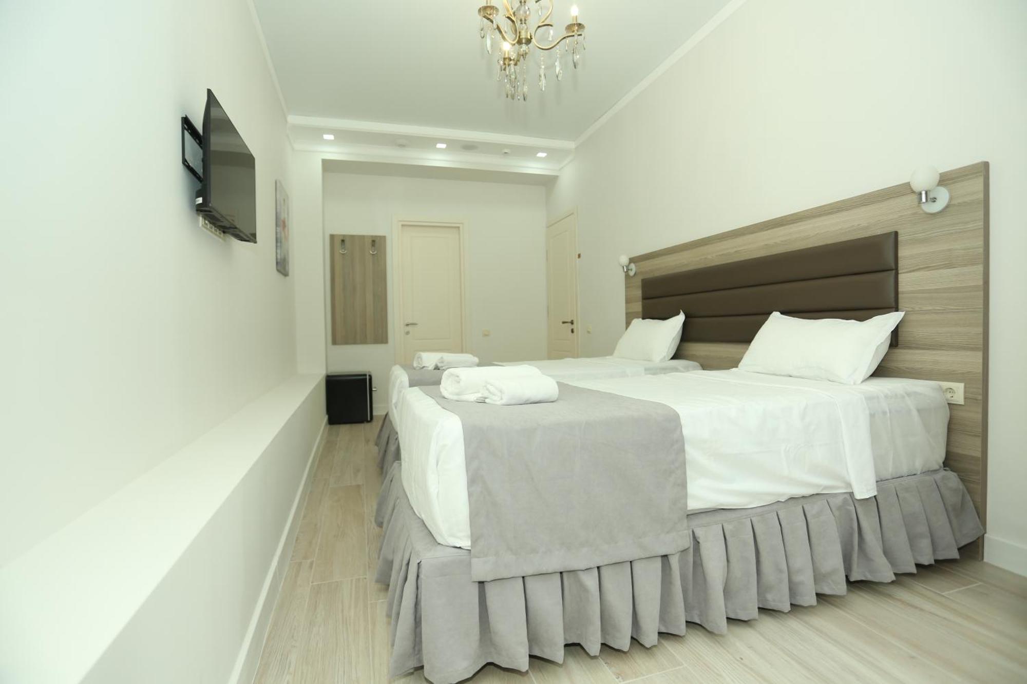 Royal Medis Hotel バトゥーミ エクステリア 写真